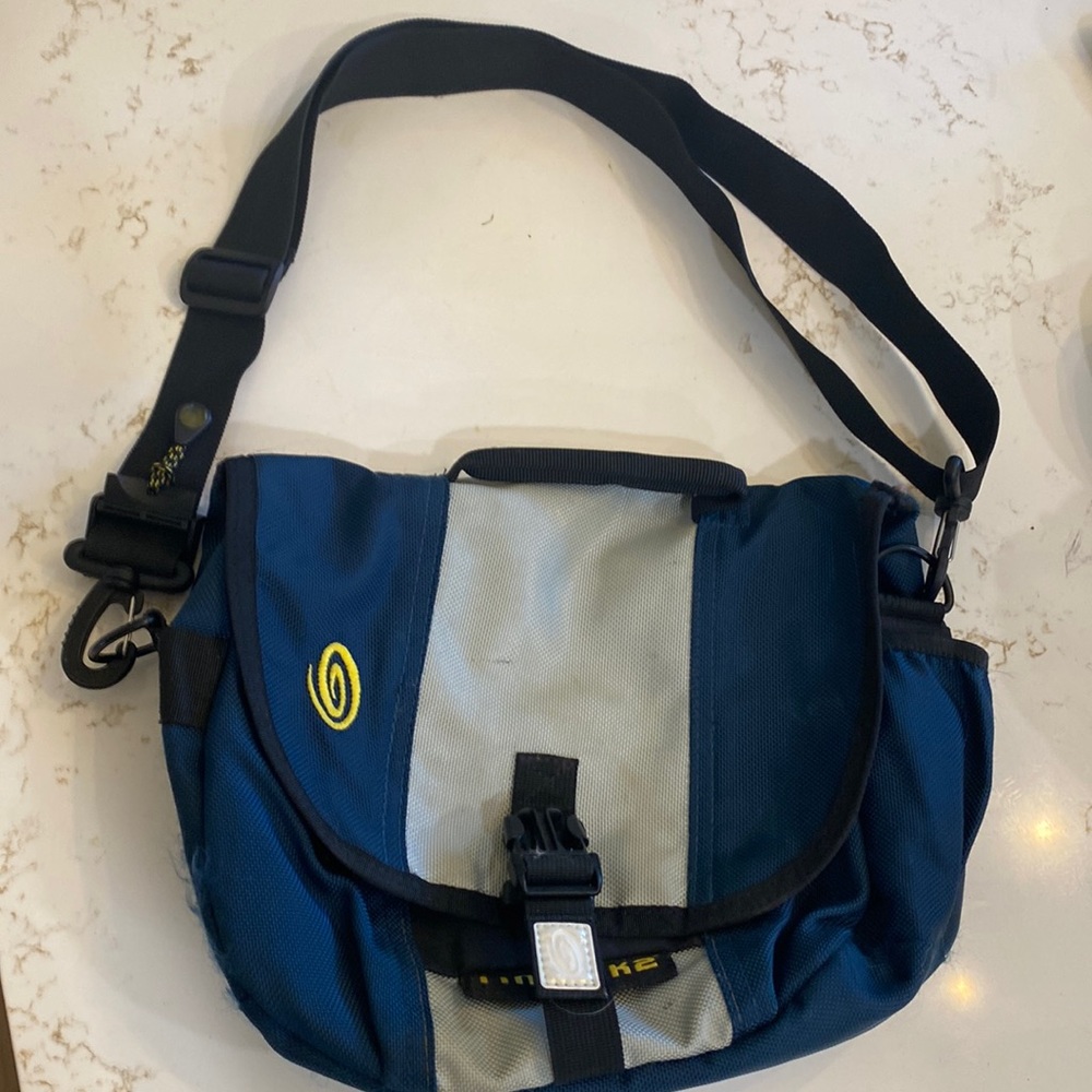 Timbuk 2 messenger bag waterproof dark blue and gray
